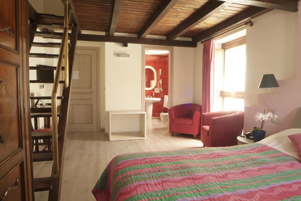 Chambres D'Hotes Nuits De Reve 로이산 객실 사진