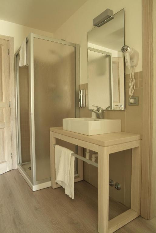 Chambres D'Hotes Nuits De Reve 로이산 객실 사진