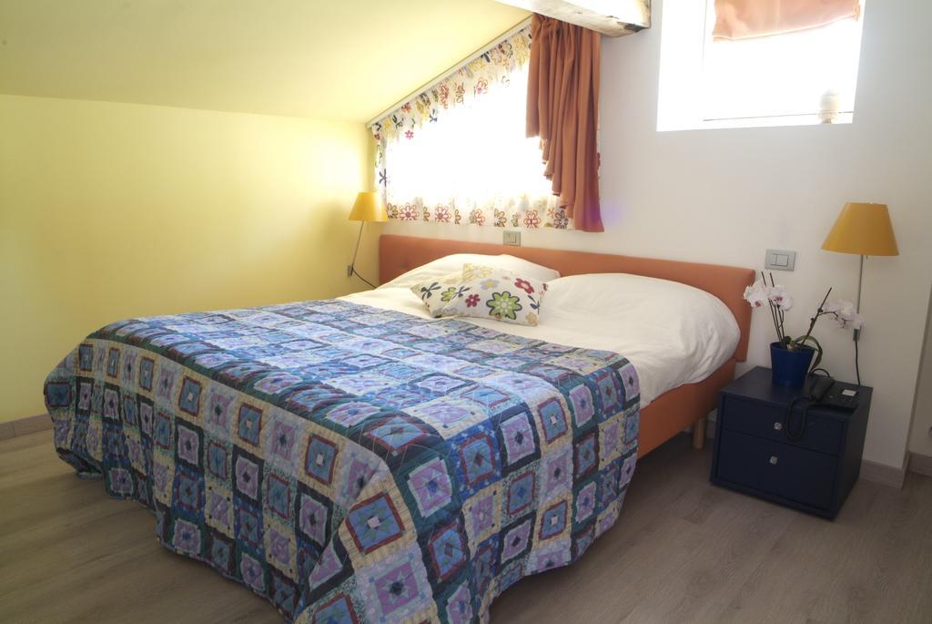 Chambres D'Hotes Nuits De Reve 로이산 외부 사진