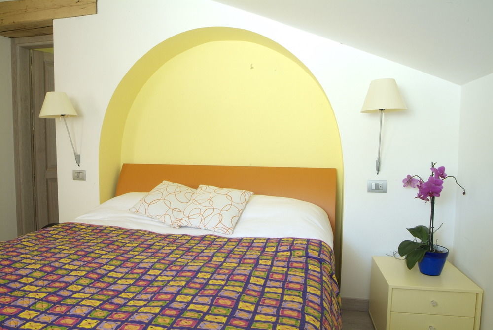 Chambres D'Hotes Nuits De Reve 로이산 외부 사진