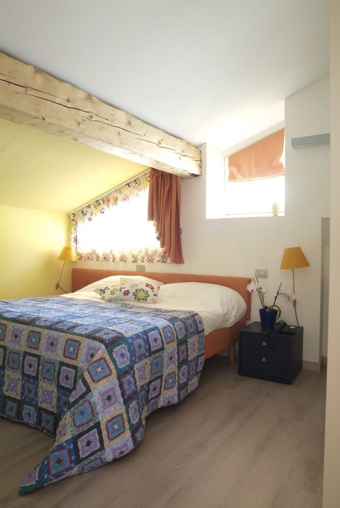 Chambres D'Hotes Nuits De Reve 로이산 외부 사진
